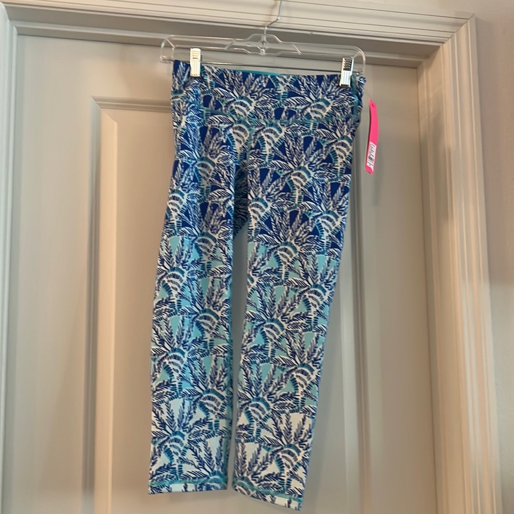 Lilly Pulitzer Luxletic UPF 50+ Weekender Cropped Leggings Whisper Blue